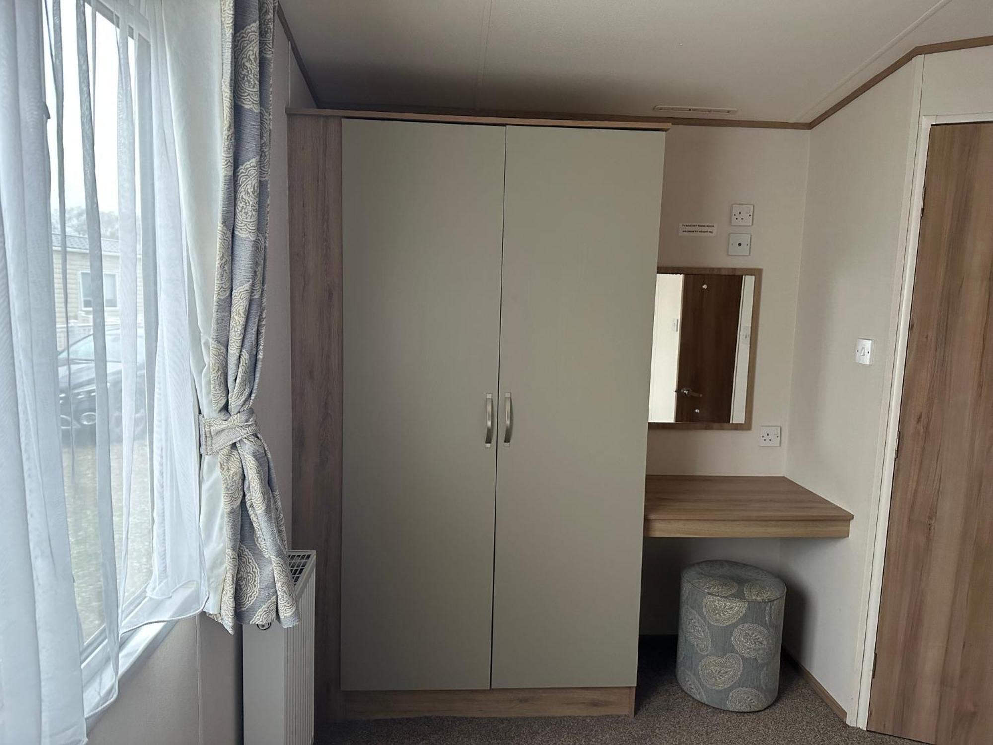Felixstowe Chimo Caravan 8 Sleeps 5 Min To Beach Exterior photo